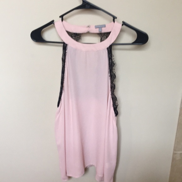 Pink tank top with black lace - Picture 2 of 3